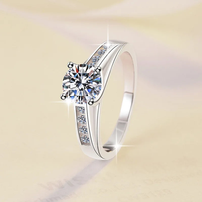 Fashion Luxury Ring Women's PT950 Platinum 1Ct Moissanite - Trendy understated, sparkling aura, fit parties & dates