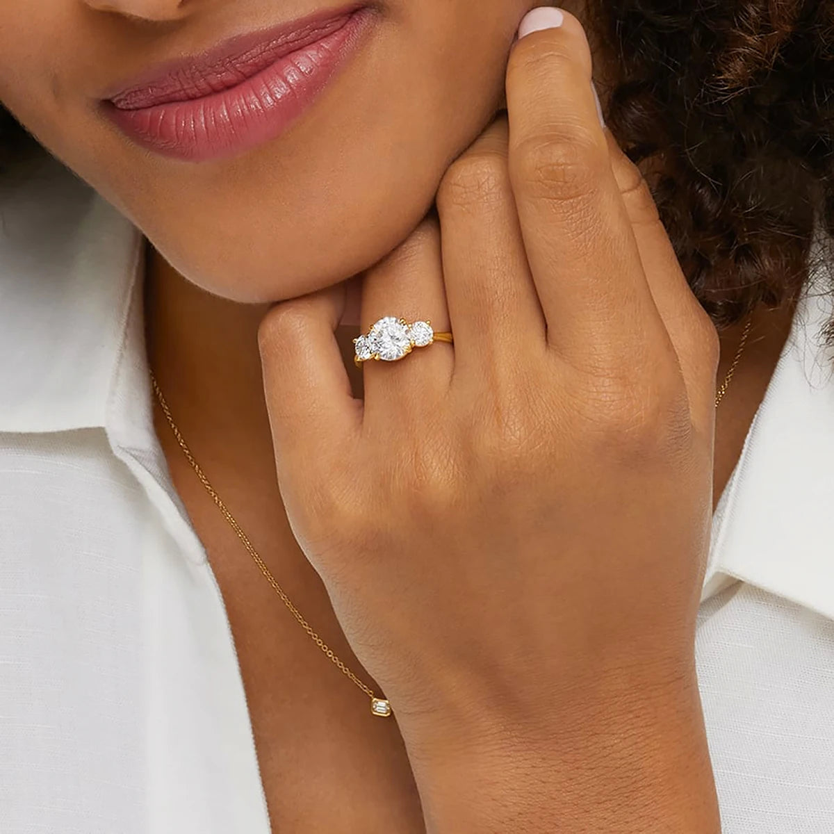 Luxe Three Stone Moissanite Diamond 14K Gold Engagement Ring Au585 Elegant Love Rings for Women Delicate Certified Wedding Bands